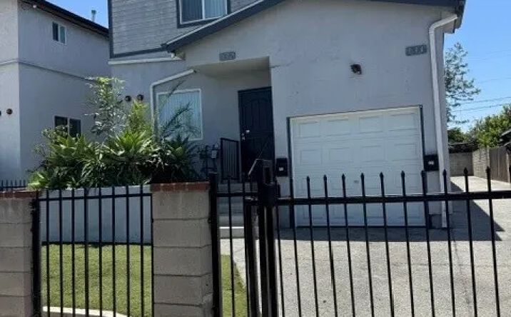 Pictures of Multifamily property located at 132-134 E 109th, Los Angeles, CA 90061 for sales - image #1