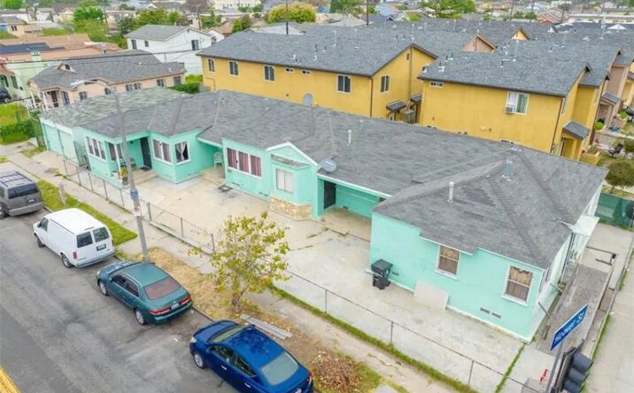 Pictures of Multifamily property located at 7527 S Hoover Street, Los Angeles, CA 90044 for sales - image #1