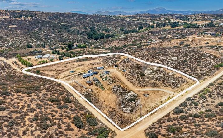 Pictures of Land property located at 41720 Oak Canyon, Hemet, CA 92544 for sales - image #1
