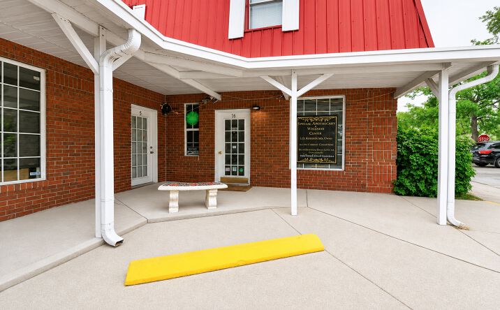 Pictures of Retail, Office property located at 2820 Howland Blvd, Deltona, FL 32738-9597 for sales - image #1