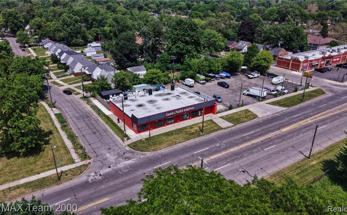 Pictures of Retail property located at 22140 W 7 Mile Road, Detroit, MI 48219 for sales - image #1