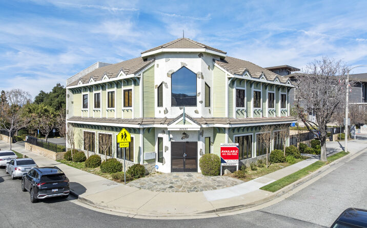 Pictures of Office property located at 22621 LYONS AVE, SANTA CLARITA, CA 91321-1702 for sales - image #1
