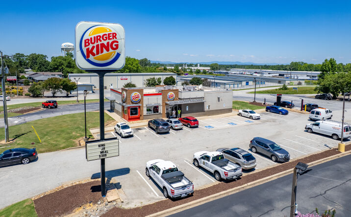 Pictures of Retail property located at 2200 NEW CUT RD, SPARTANBURG, SC 29303-6348 for sales - image #1