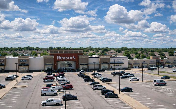 Pictures of Retail property located at 11560 N 135th E Ave, Owasso, OK 74055 for sales - image #1