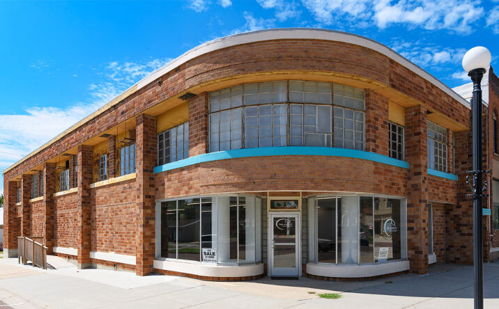 Pictures of Retail, Multifamily, Mixed Use property located at 638 3rd Street, Humboldt, NE 68376 for sales - image #1