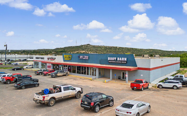 Pictures of Retail property located at 2602 S Gregg Street, Big Spring, TX 79720 for sales - image #1