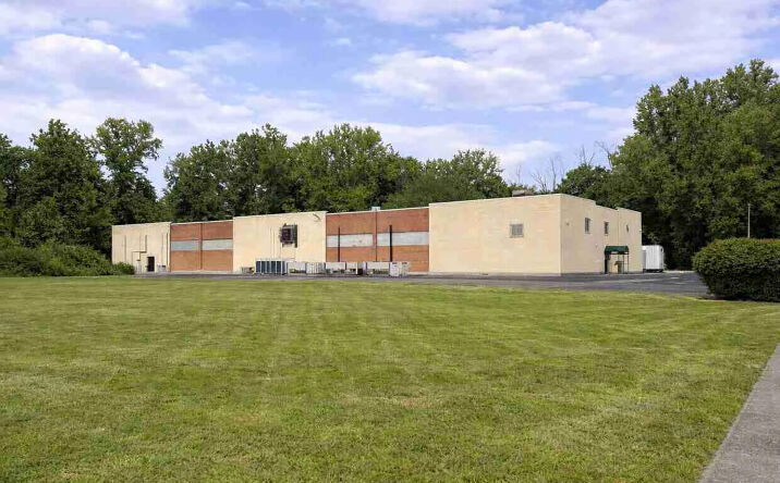 Pictures of Industrial property located at 30 Rockland Park Ave, Tappan, NY 10983 for sales - image #1