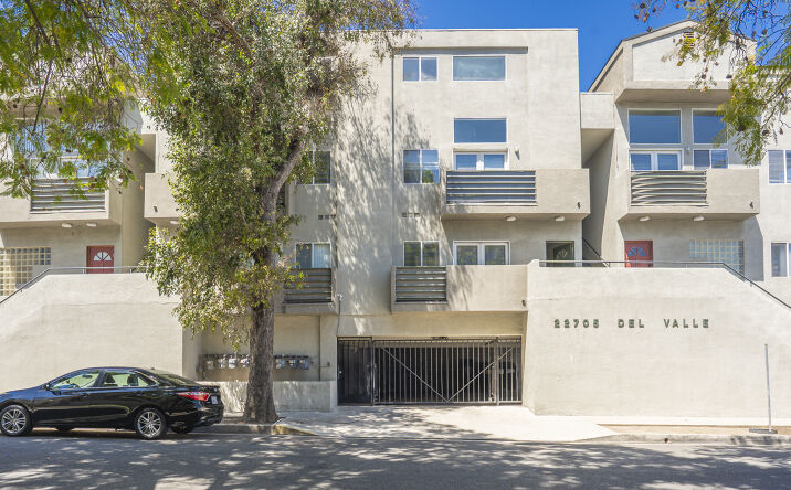 Pictures of Multifamily property located at 22705 Del Valle Street, Los Angeles, CA 91364 for sales - image #1