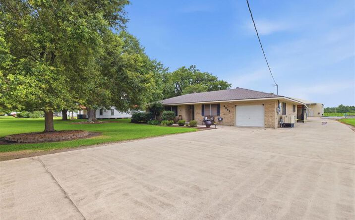 Pictures of Special Purpose property located at 4688 Highway 27 S, Sulphur, LA 70665 for sales - image #1