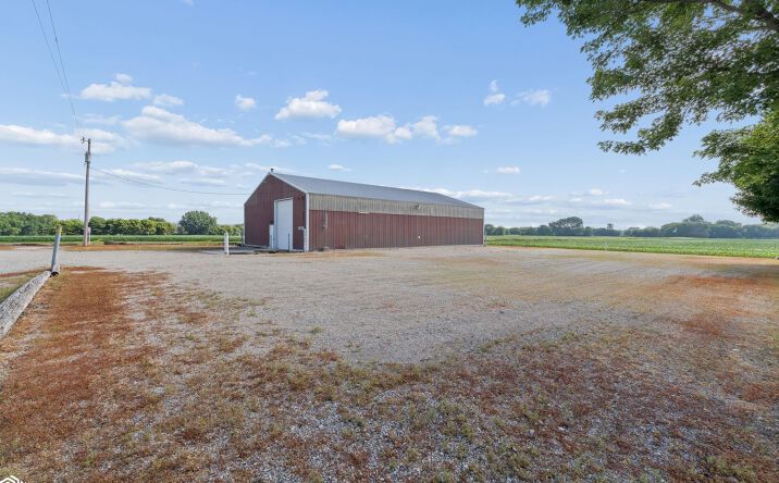 Pictures of Industrial property located at 15715 Delaware Avenue, Mason City, IA 50401 for sales - image #1