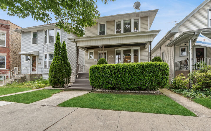 5337 W Berenice Avenue, Chicago