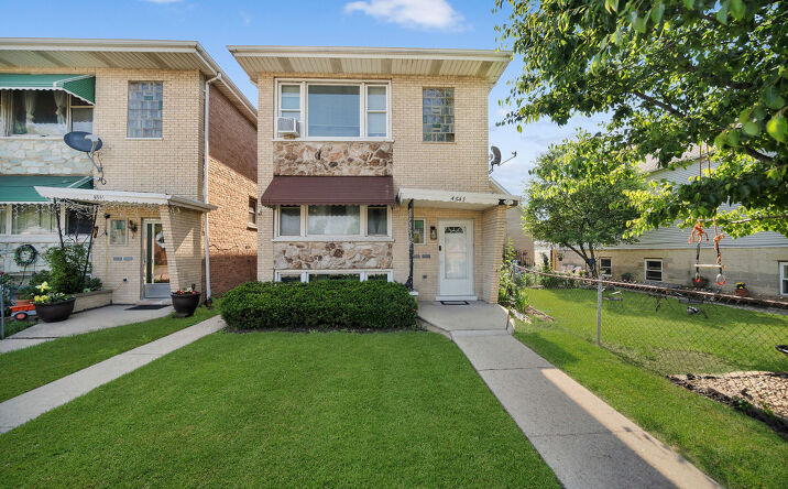 Pictures of Multifamily property located at 4543 S Drake Avenue, Chicago, IL 60632 for sales - image #1