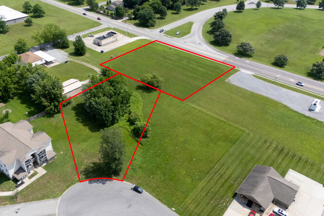 Pictures of Land, Multifamily, Retail property located at 703A S Greenbriar Road, Carterville, IL 62918 for sales - image #1