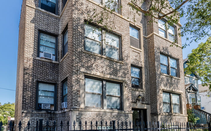 Pictures of Multifamily, Retail property located at 4934-36 W Jackson Boulevard, Chicago, IL 60644 for sales - image #1