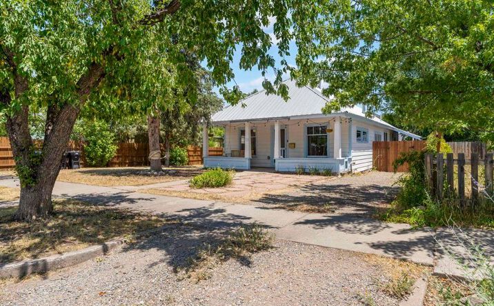 Pictures of Multifamily property located at 146 E 4th 4, Durango, CO 81301 for sales - image #1