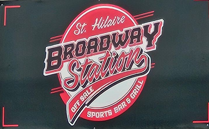 Pictures of Retail property located at 215 Broadway Avenue N, Saint Hilaire, MN 56754 for sales - image #1