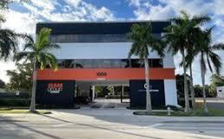 Pictures of Office, Business for Sale, Retail property located at 1000 Southern Boulevard, West Palm Beach, FL 33405 for sales - image #1