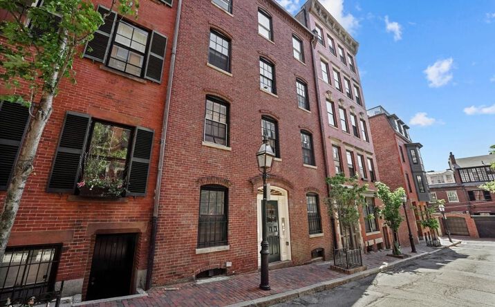 Pictures of Multifamily property located at 130 Myrtle Street, Boston, MA 02114 for sales - image #1