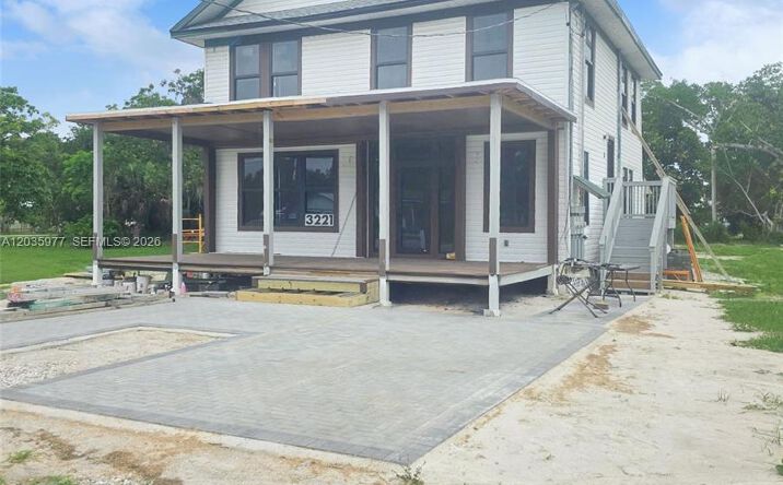 Pictures of Multifamily property located at 3221 EDGEWOOD, Fort Myers, FL 33916 for sales - image #1