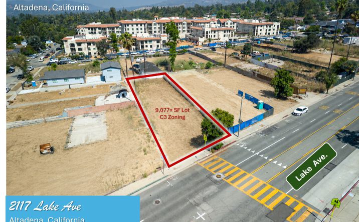 2117 LAKE AVE, ALTADENA