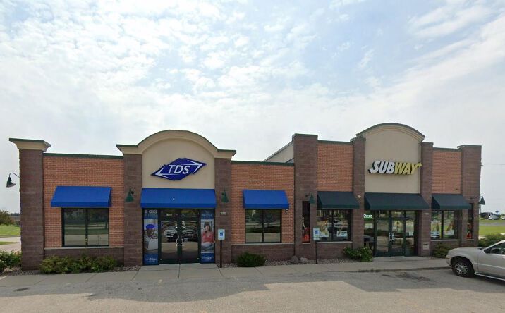 Pictures of Retail property located at 3703 - 3707 S Taylor Dr, Sheboygan, WI 53081 for sales - image #1