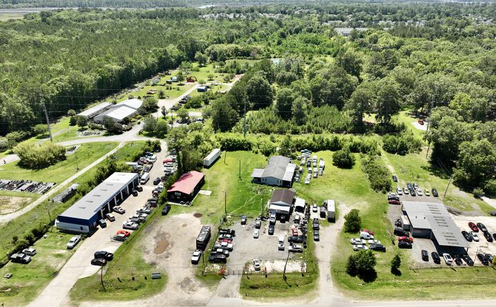 Pictures of Retail, Multifamily, Self Storage property located at 5659 OGEECHEE RD, SAVANNAH, GA 31405 for sales - image #1