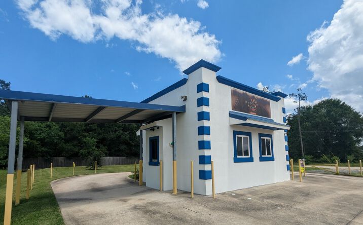 422 North Lhs Drive, Lumberton