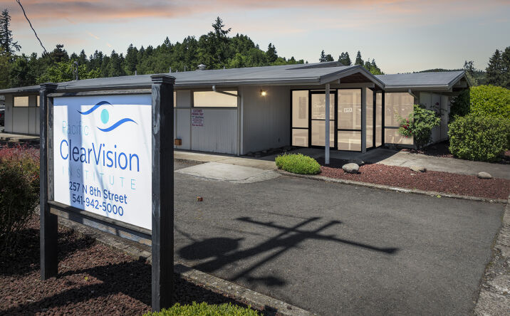 Pictures of Office property located at 257 North 8th Street, Cottage Grove, OR 97424 for sales - image #1