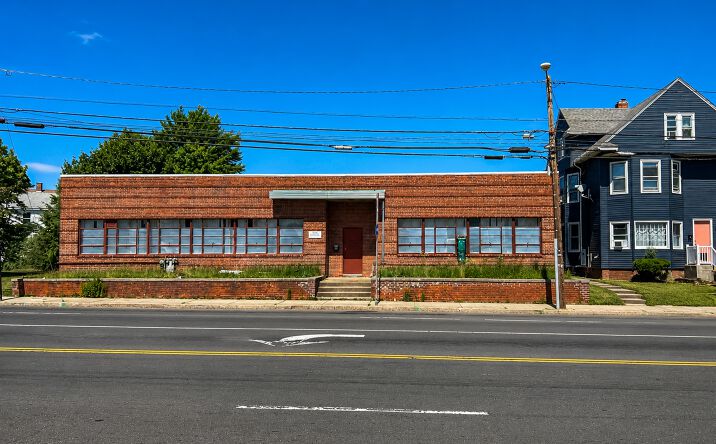 Pictures of Retail, Industrial, Self Storage property located at 453 New Park Avenue, West Hartford, CT 06110 for sales - image #1