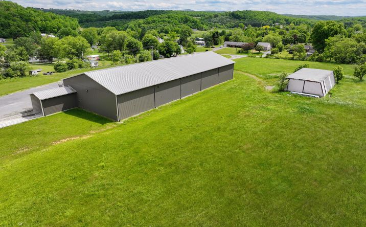 Pictures of Mixed Use property located at 2037 Quaker Valley Road, Fishertown, PA 15539 for sales - image #1