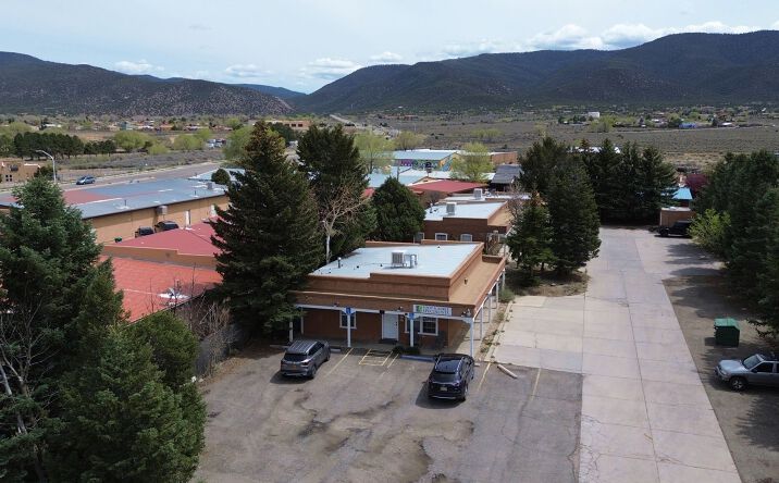 Pictures of Office property located at 1213 Gusdorf Rd, Taos, NM 87571 for sales - image #1