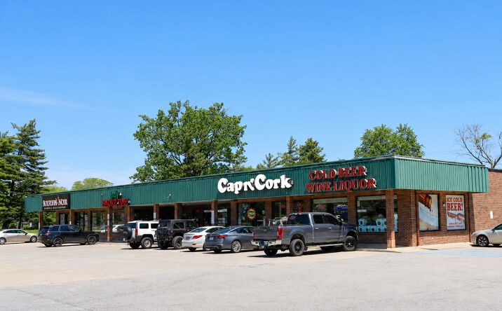 Pictures of Retail property located at 5430 - 5462 Coldwater Rd, Fort Wayne, IN 46825 for sales - image #1