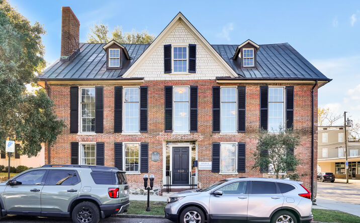 Pictures of Office, Hospitality, Mixed Use property located at 102 - 104 Orange Street, Wilmington, NC 32084-2850, 104 Orange Street, Wilmington, NC 14209 for sales - image #1