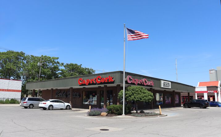 Pictures of Retail property located at 1031 Broadway, Fort Wayne, IN 46802 for sales - image #1