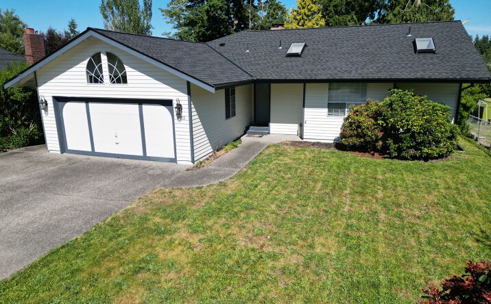 Pictures of Multifamily property located at 6015 Dexter Avenue, Everett, WA 98203 for sales - image #1