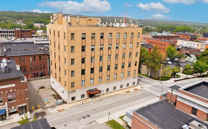 Pictures of Office property located at 35 ASH ST, LEWISTON, ME 04240 for sales - image #1