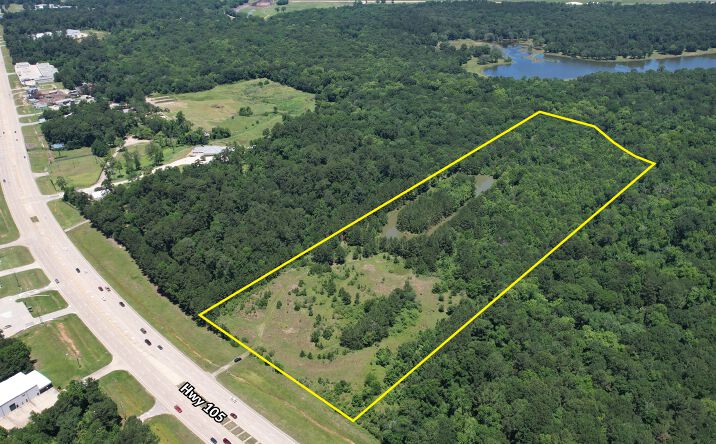 Pictures of Land property located at 12570 TX-105, Conroe, TX 77304 for sales - image #1
