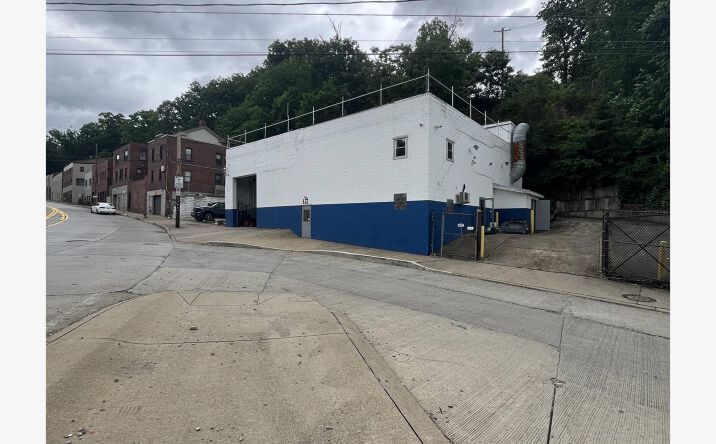 Pictures of Retail, Industrial property located at 632 West Warrington Avenue, Pittsburgh, PA 15226 for sales - image #1