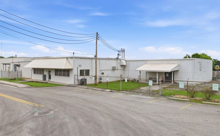 Pictures of Industrial property located at 161 BATES ST NE, CLEVELAND, TN 37311-5525 for sales - image #1