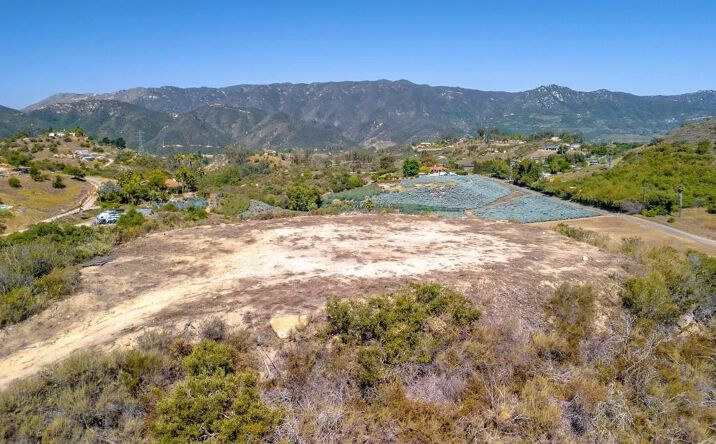 Pictures of Land property located at 27 Daily, Fallbrook, CA 92028 for sales - image #1