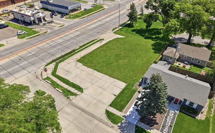 Pictures of Land property located at 4501 O Street, Lincoln, NE 68510 for sales - image #1