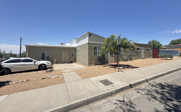 Pictures of Multifamily property located at 511 Spruce Street Southeast, Albuquerque, NM 87106 for sales - image #1