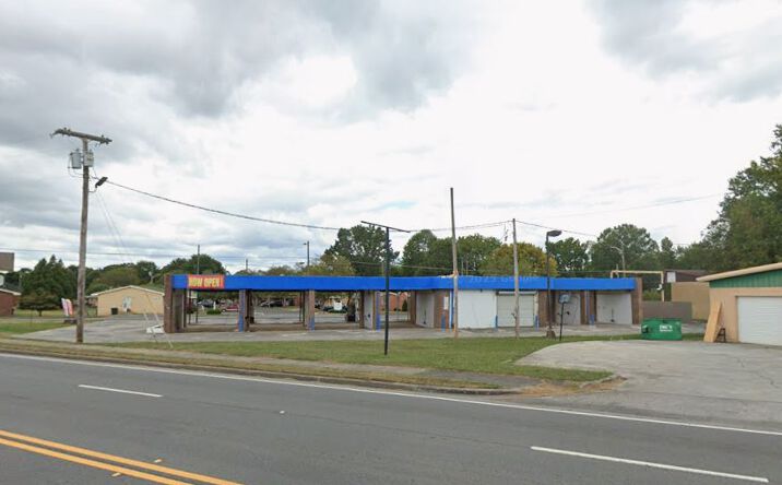 Pictures of Retail property located at 102 S Fair Street, Calhoun, GA 30701 for sales - image #1