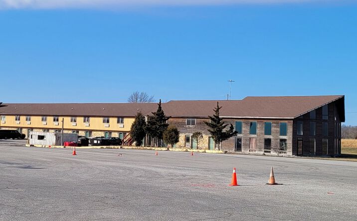 Pictures of Hospitality property located at 6908 S State Road 66, Leavenworth, IN 47137 for sales - image #1