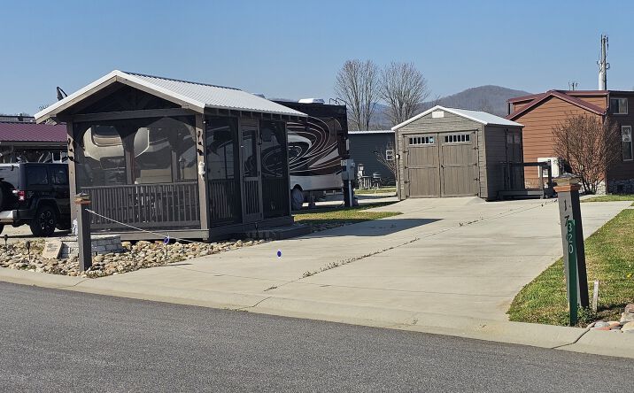 136 Mountain Creek Rd, Blairsville