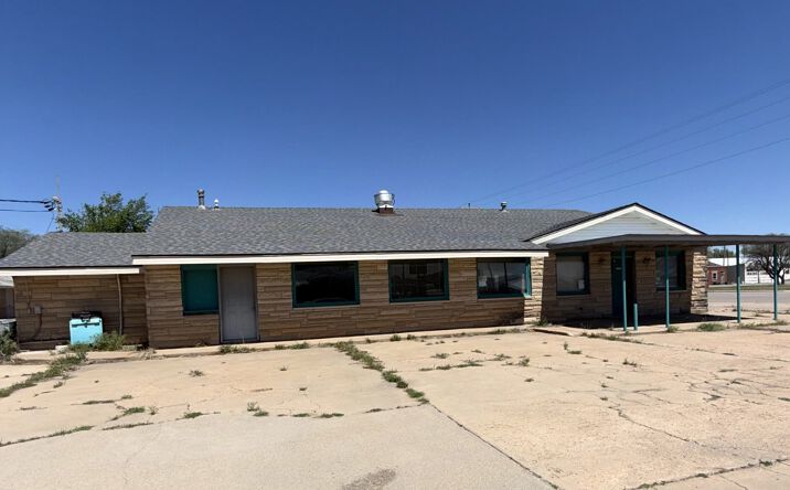 Pictures of Retail property located at 204 S Central Ave,, Coldwater, KS 67029 for sales - image #1