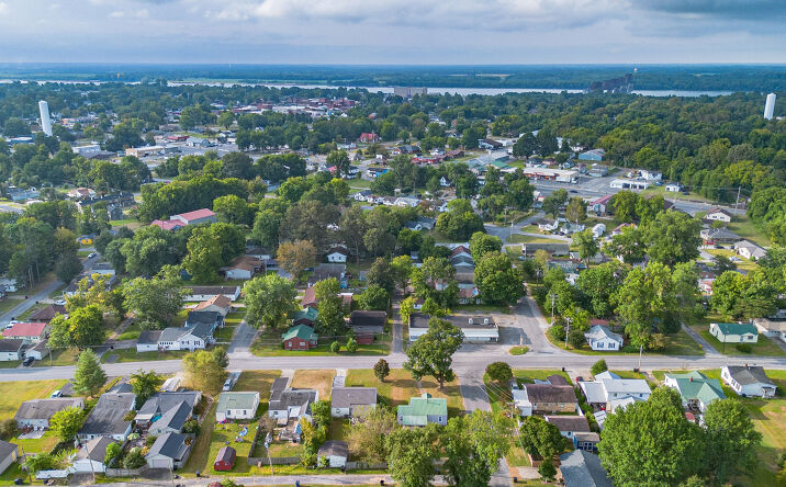 Pictures of Multifamily property located at Metropolis, Metropolis, IL 62960 for sales - image #1