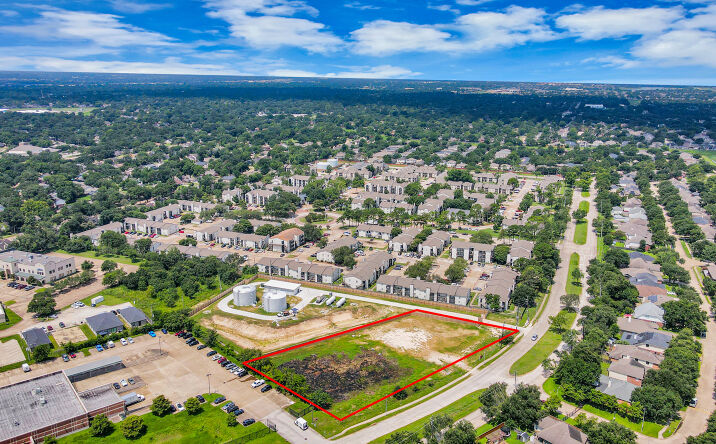 Pictures of Land property located at 15200 Point Northwest Point, Houston, TX 77095 for sales - image #1