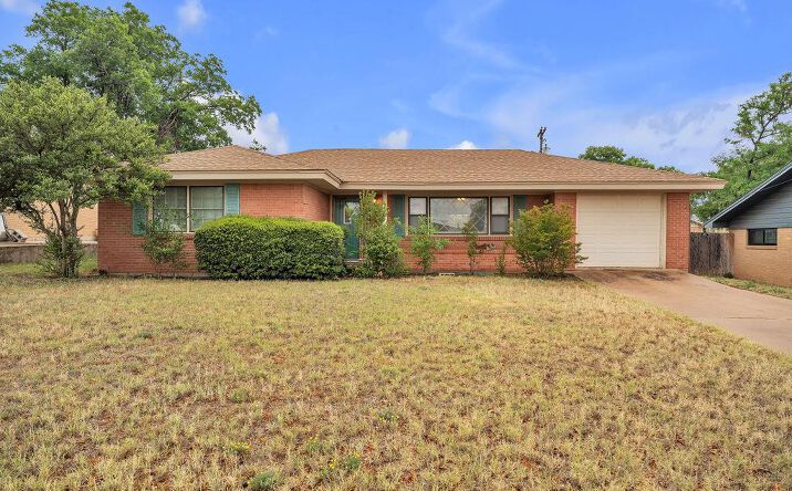 Pictures of Land property located at 614 TULANE AVE, BIG SPRING, TX 79720-3415 for sales - image #1