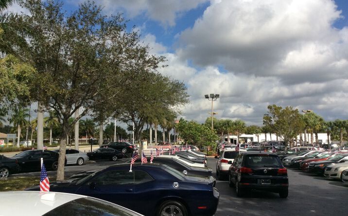Pictures of Retail property located at 420 S State Rd 7, Plantation, FL 33312 for sales - image #1
